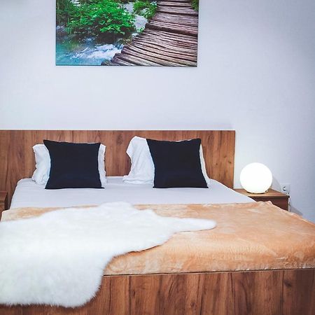 Studio Apartment In Center With Panoramic Old Town View พริเซรน ภายนอก รูปภาพ